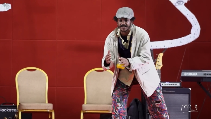 ፍራሽ አዳሹ ታዳሚውን በሳቅ አሰከራቸው 😂😂 cover